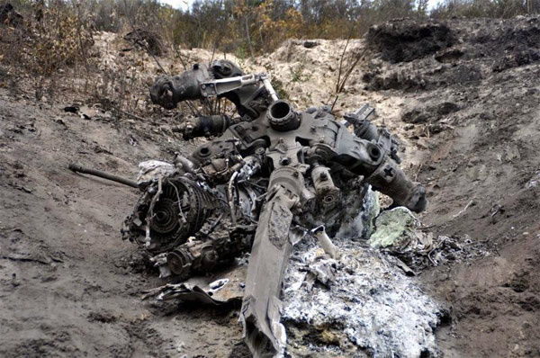 İşte düşürülen Suriye helikopterinin enkazı