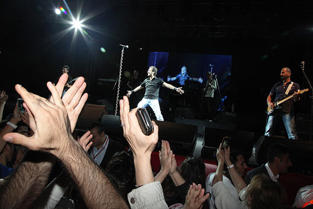 Kardeş kültürler festivali Ataşehir'i coşturdu