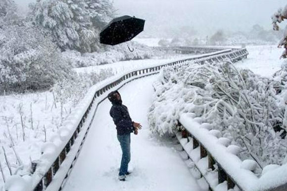 Bolu Dağı otoyolunda yılın ilk kar çilesi 