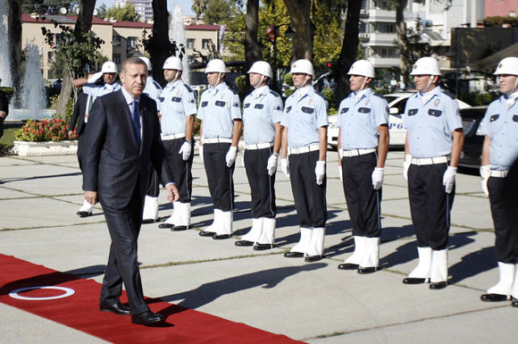 Başbakan Adana temel atma töreninde