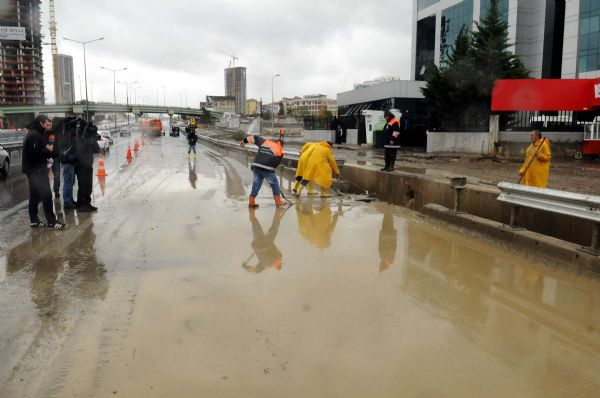 İstanbul'da yağmur esareti