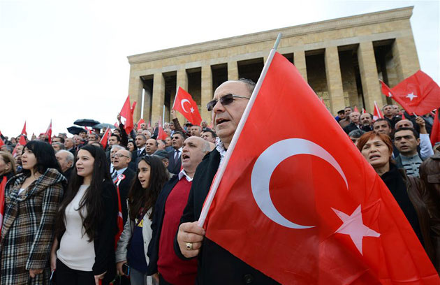 Astsubaylar Anıtkabir'e yürüdü