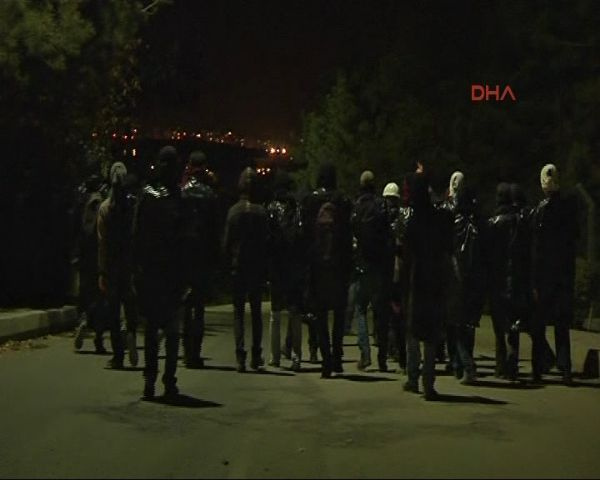 ODTÜ'de molotoflu YÖK protestosu