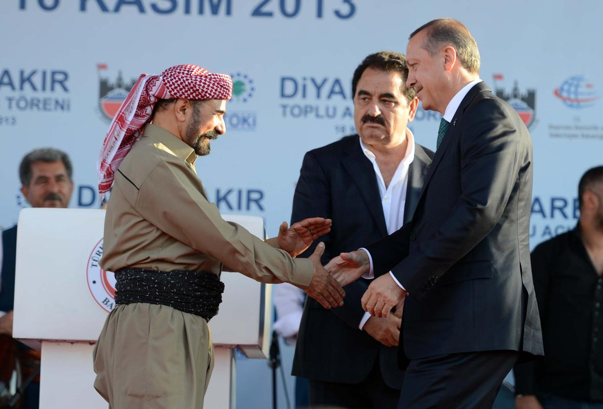 Erdoğan, Barzani ve Perver'le sahnede