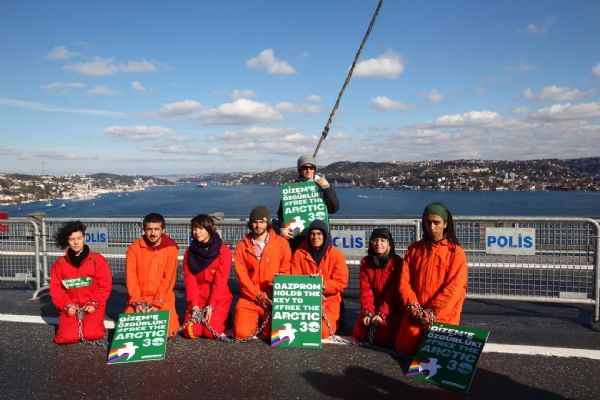 Greenpeace Gizem için yürüdü