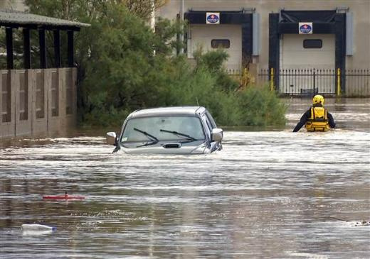 Akdeniz'de acil durum ilan edildi: 17 ölü