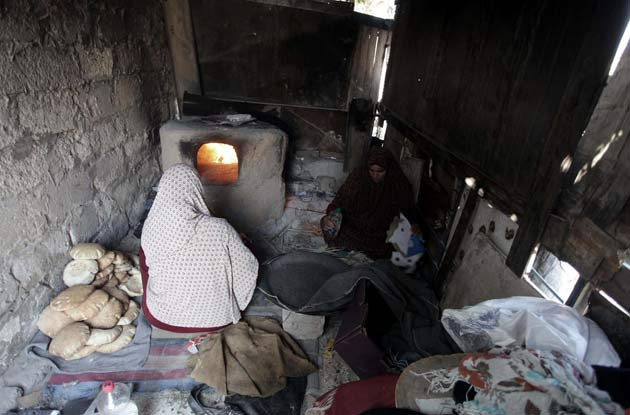 Filistinlilerin barakalarda yaşam mücadelesi...