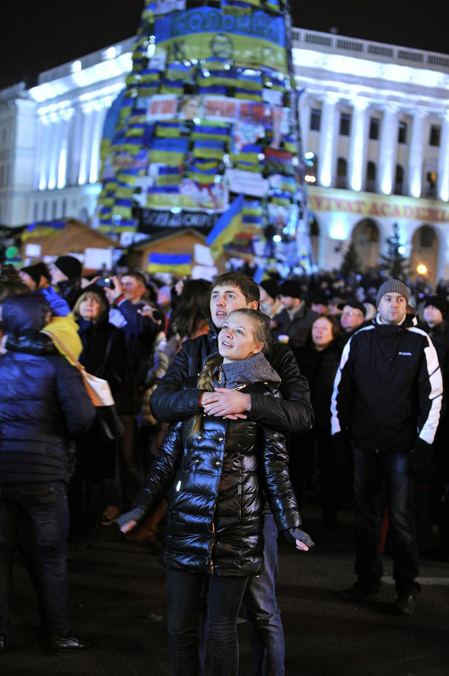 Ukrayna'daki protestolar tüm hızıyla sürüyor