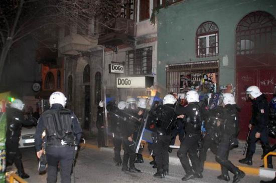 Galatasaray Meydanı'nda polis müdahalesi