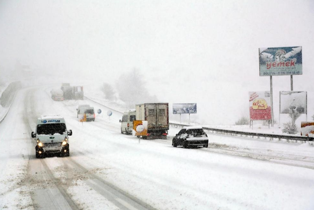 Dikkat! Ankara yolu ulaşıma kapandı