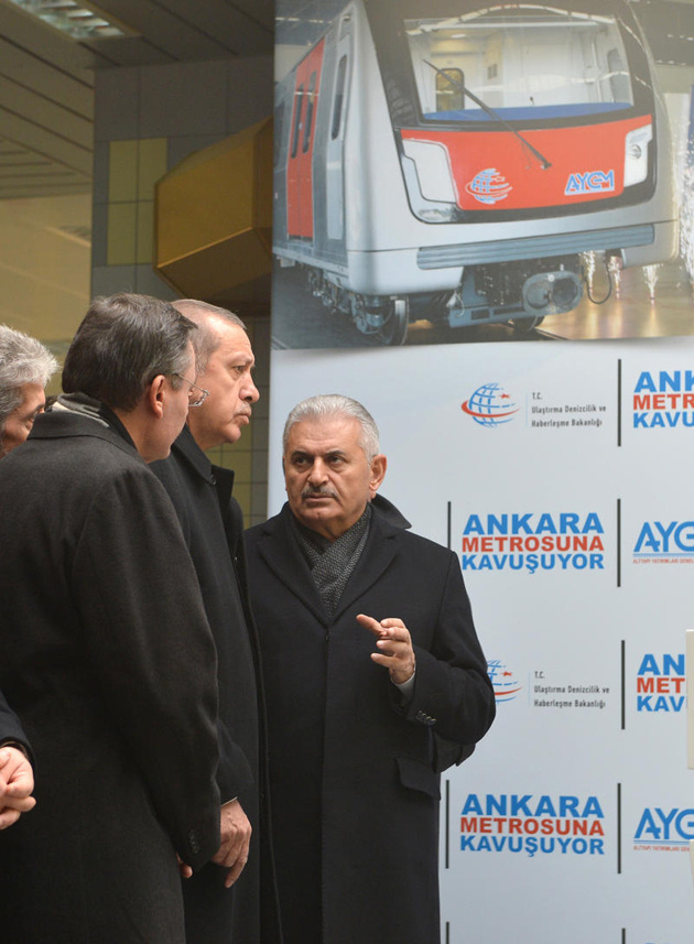 Başbakan Erdoğan, Ankara metrosunu inceledi