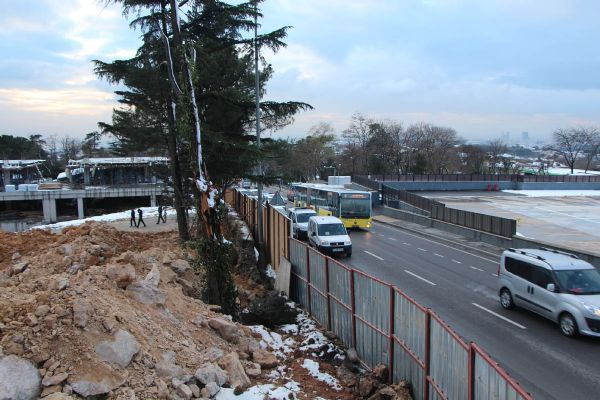 Başbakan'ın evinin yakınında patlama: 1 ölü