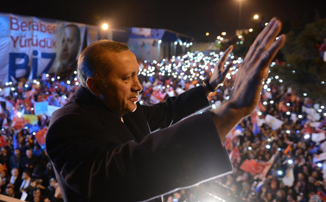 Erdoğan cep telefonlarıyla karşılandı