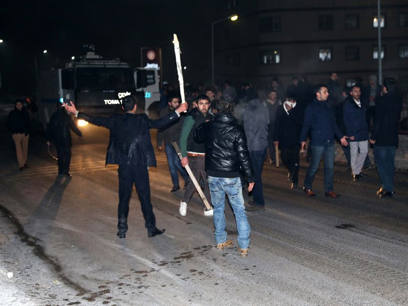 Atatürk Üniversitesi'nde gerginlik