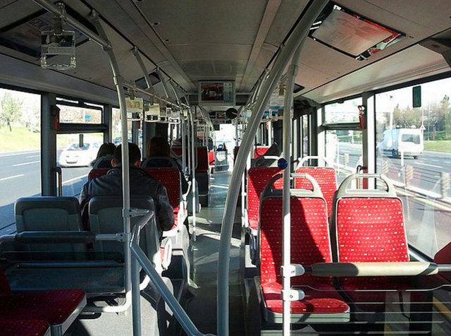 Metrobüse binebilmenin 10 kuralı