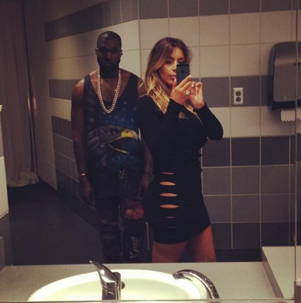 Kardashian'dan yeni selfie