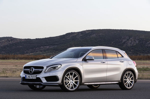 Mercedes GLA 45 AMG yollara çıkıyor