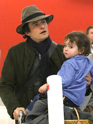 Orlando Bloom ve oğlu havalimanında yakalandı!