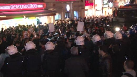 İnternetime dokunma eylemine polis müdahalesi