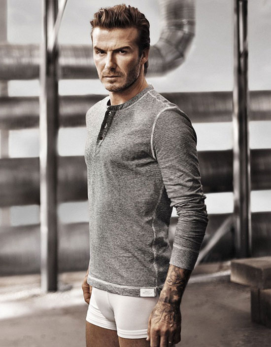 David Beckham bu marka için soyundu!