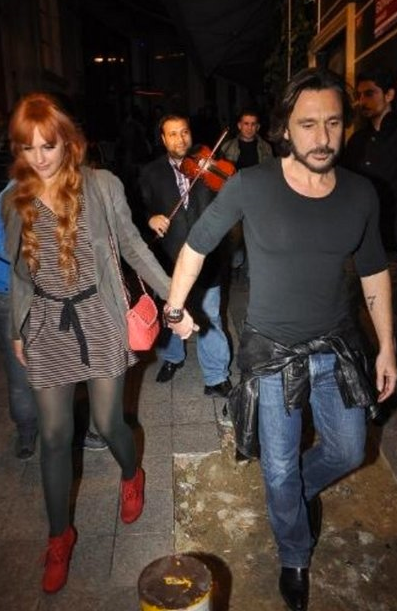 Can Ateş'ten Meryem Uzerli'ye teklif