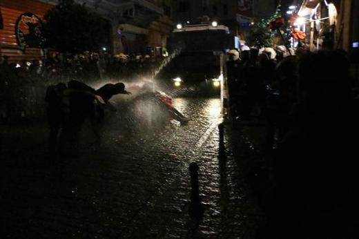 Taksim'deki gösteriye polis müdahalesi