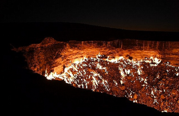 Bu krater tam 43 yıldır yanıyor