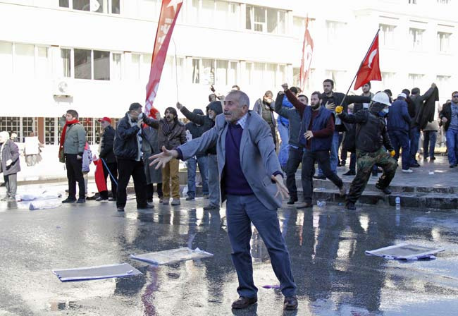 Ankara'da polis müdahalesi