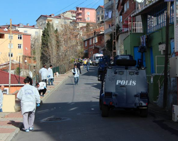 İstanbul'da polise saldırı: 1 şehit