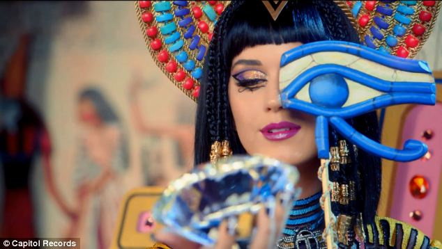 Katy Perry'nin yeni klibi Müslümanları kızdırdı