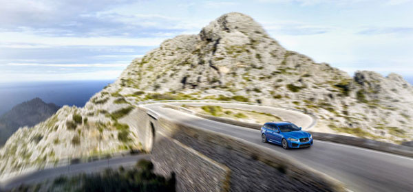 Jaguar XFR-S Sportbrake Cenevre'de sergilenecek!