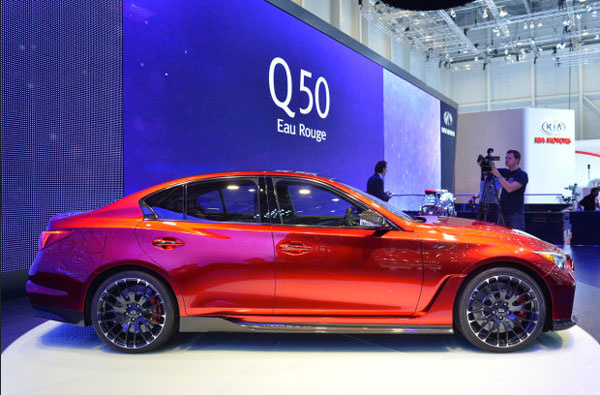 İnfiniti Q50 Eau Rouge Concept sahneye çıktı!