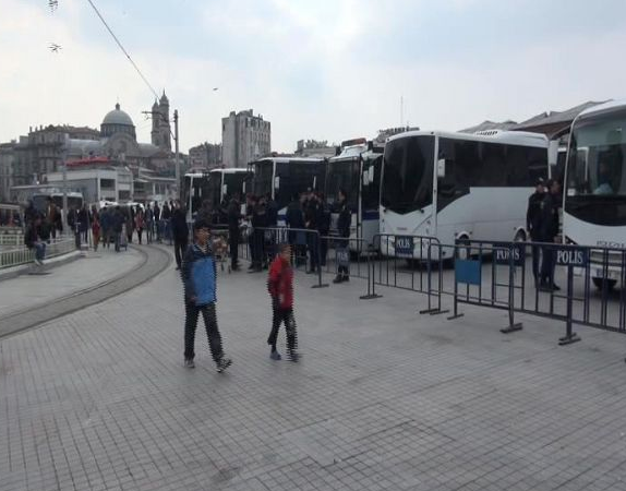 Taksim Gezi Parkı kapatıldı