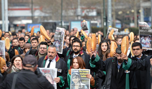 Ankara'da Berkin Elvan eylemine polisten sert müdahale