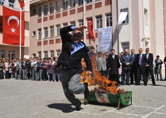 Türkiye'den renkli Nevruz manzaları