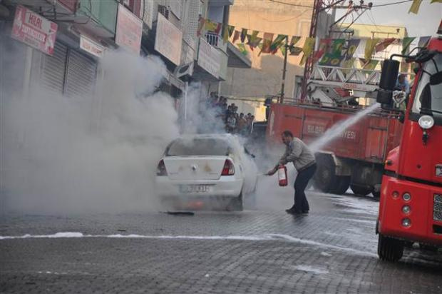 Kadın polis yanarak ağır yaralandı