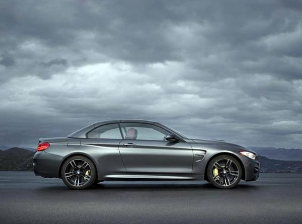 BMW M4 Cabrio New York Otomobil Fuarı'na hazır!