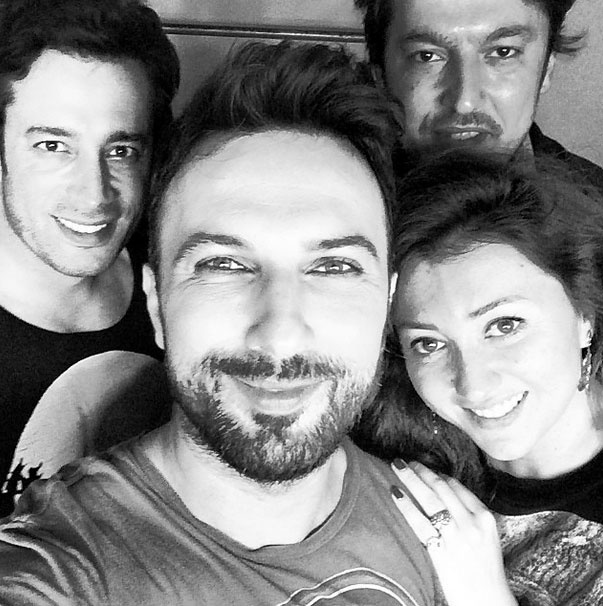 Tarkan'da selfie modasına uydu