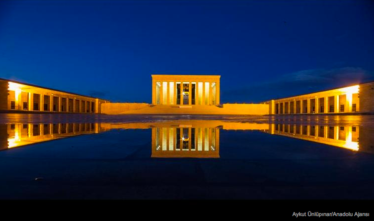 Anıtkabir gece işte böyle görünüyor!