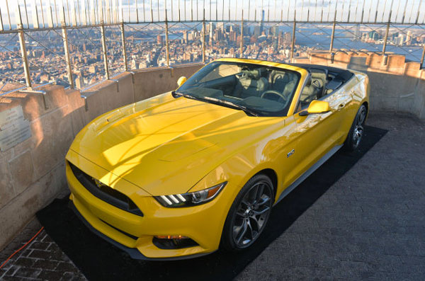 Yeni Mustang Convertible bakın nerede tanıtıldı