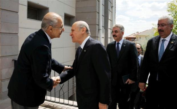 Bahçeli 'çatı aday' turlarına başladı