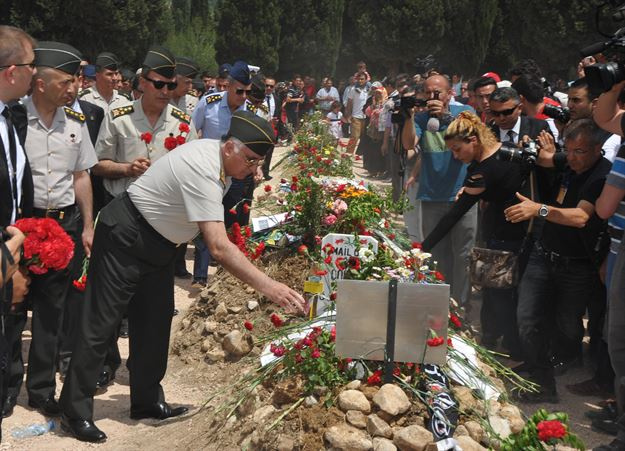 TSK, madencilere taziye ziyareti fotoğraflarını yayımladı