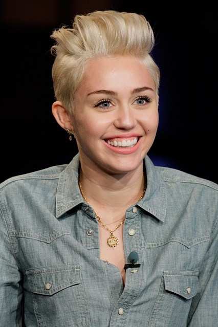 Miley Cyrus soyuldu