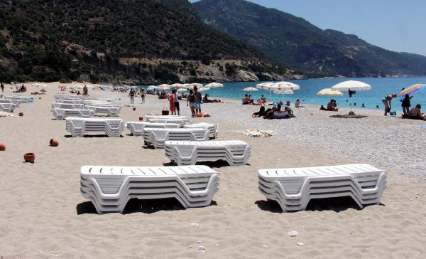 Fethiye'de plaj tahliyesi kriz yaratti