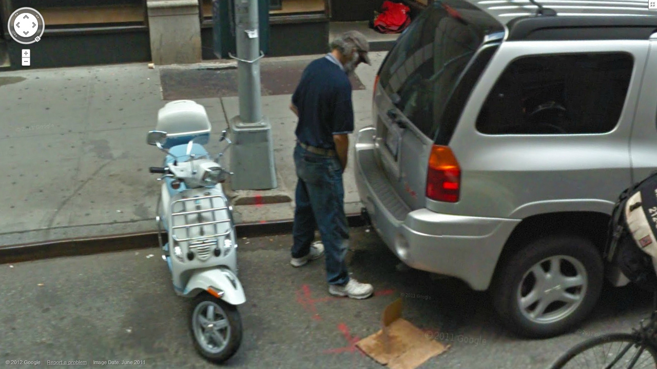 Google Earth poposu açıkken yakaladı