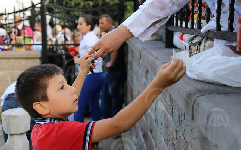 Oruç Baba türbesinde ilk iftar