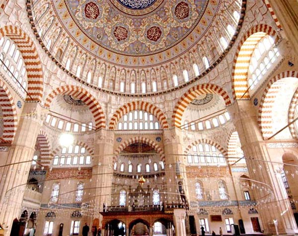 Selimiye Camii'ndeki ters lalenin sırrı