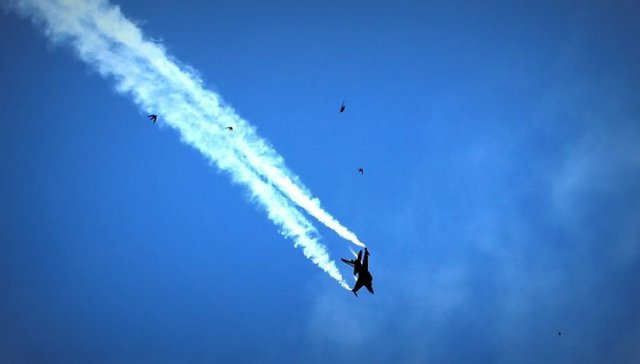 Solo Türk Jetlerinin gösterisi nefes kesti