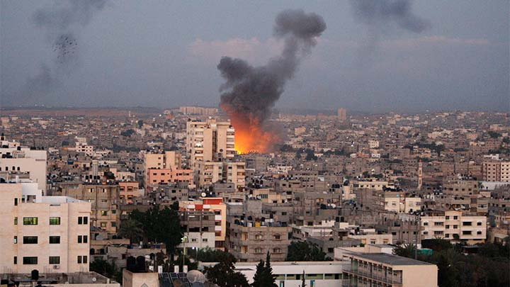 İsrail'in Gazze saldırıları ünlüleri ikiye böldü