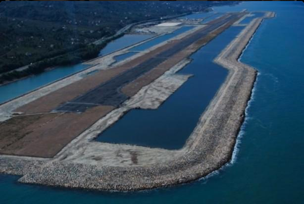 Türkiye'nin ilk denize dolguyla yapılan Havalimanı